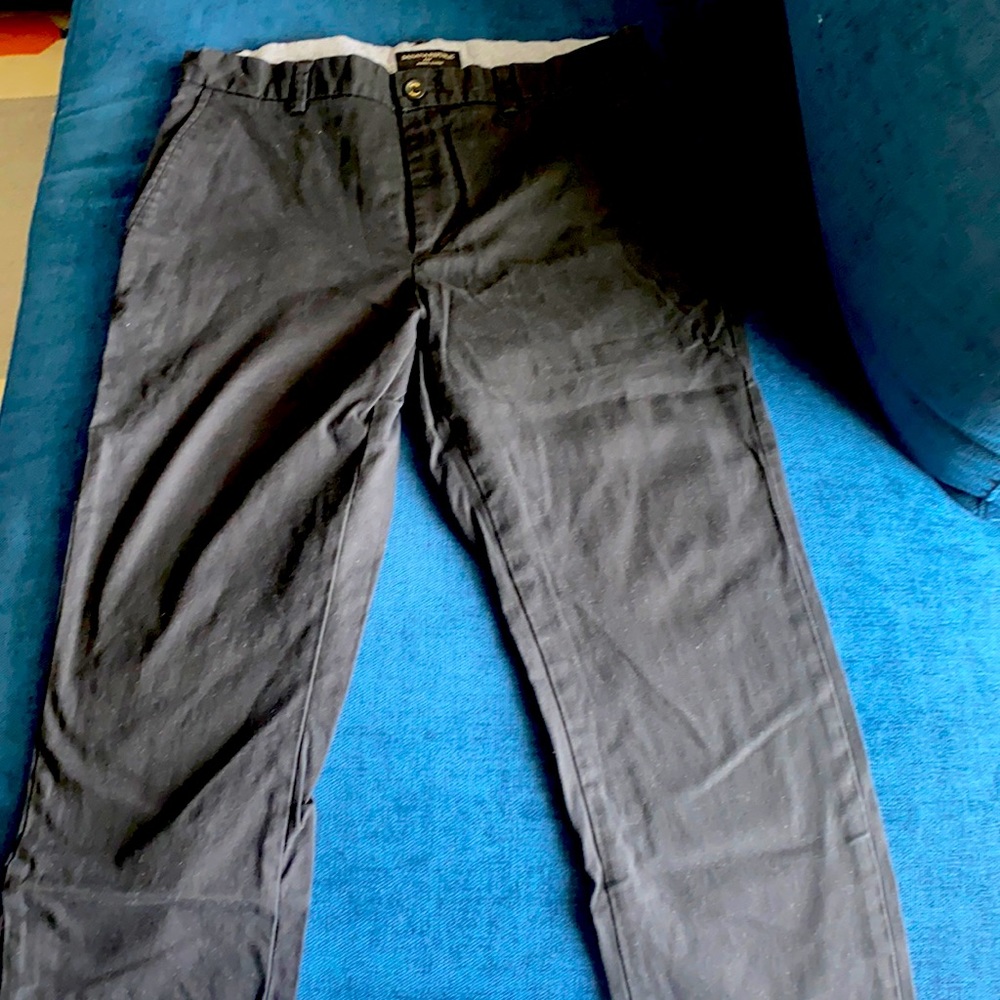 Banana Republic Aiden Chino 33x32
